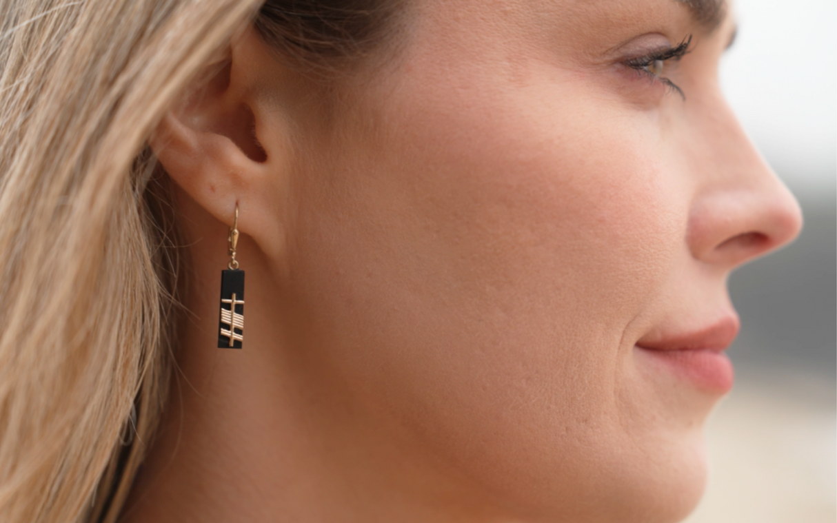 Grá (Love) Drop Earrings - Carraig Dubh