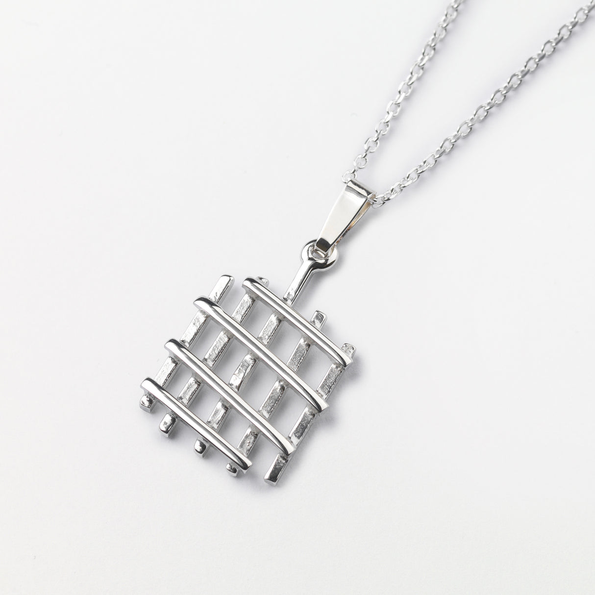 Geata (Gate) Pendant