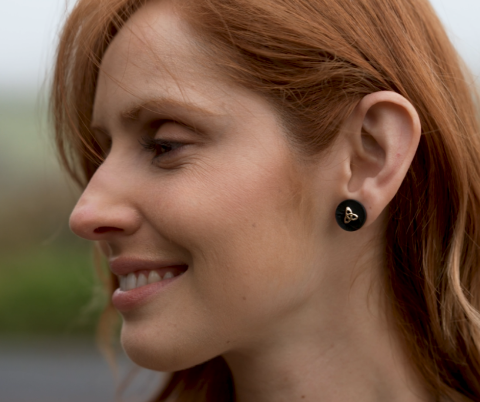 Trinity Knot Carraig Dubh Earrings Brian de Staic