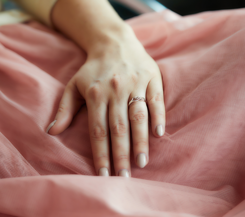 Cara Friendship Knot Ring Women s Rings Brian De Staic