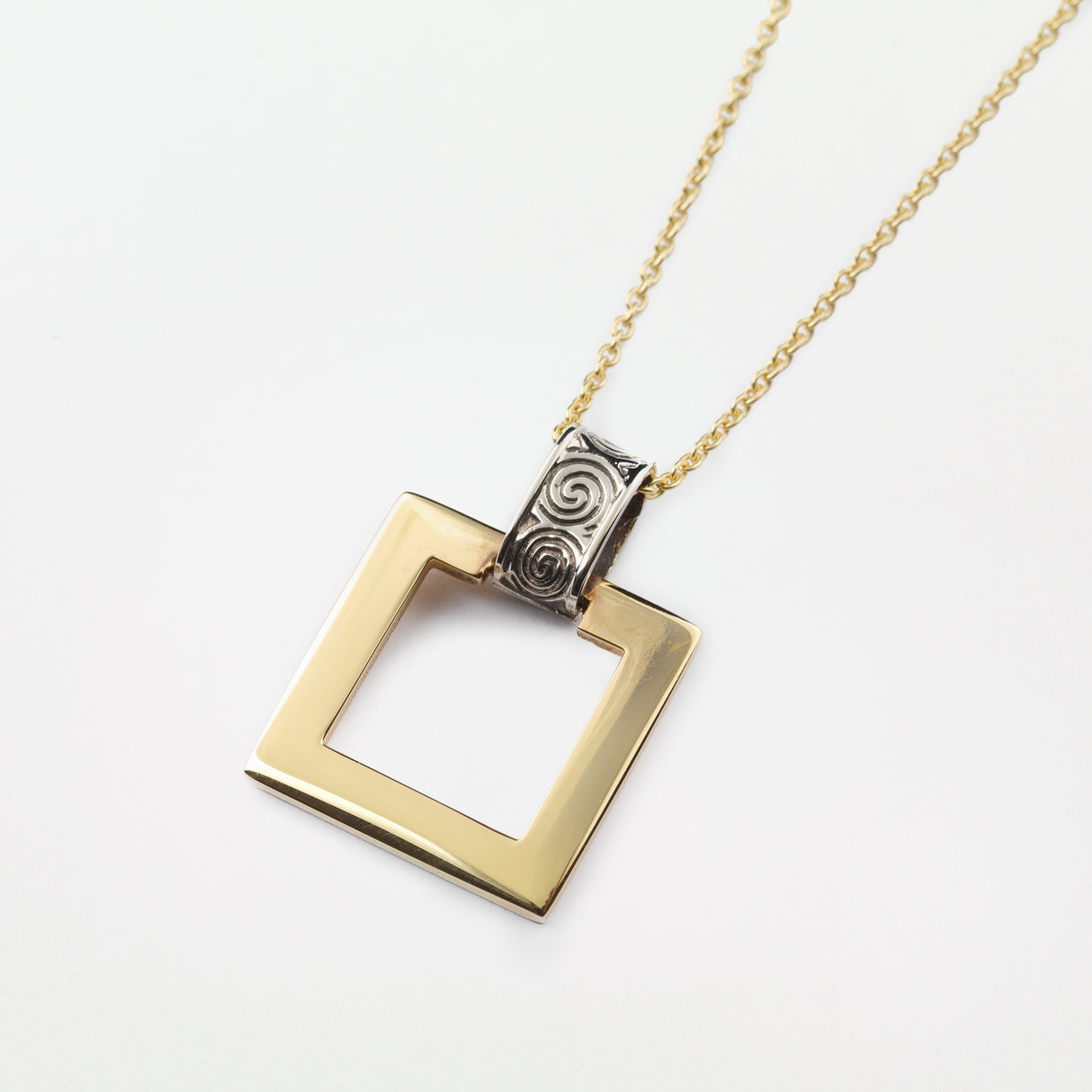 Cearnog Two-Tone Pendant