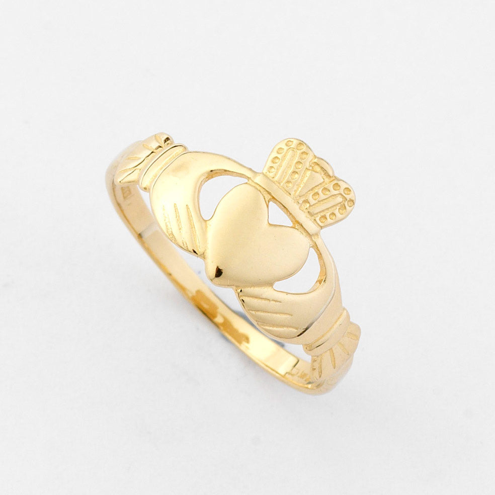 The Claddagh Ring. An Irish Symbol of Love - The Irish Store